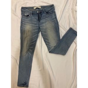 Abercrombie & Fitch Distressed Skinny Jeans